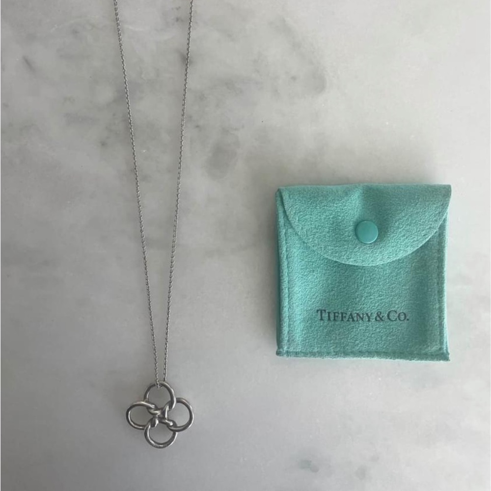 Tiffany & Co. Quadrifoglio necklace